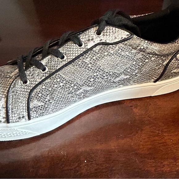 Mango sneakers by Nina. - Picture 9 of 10